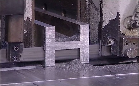 来宾大揭秘：带锯条价格多少钱才能买到高质量的产品？